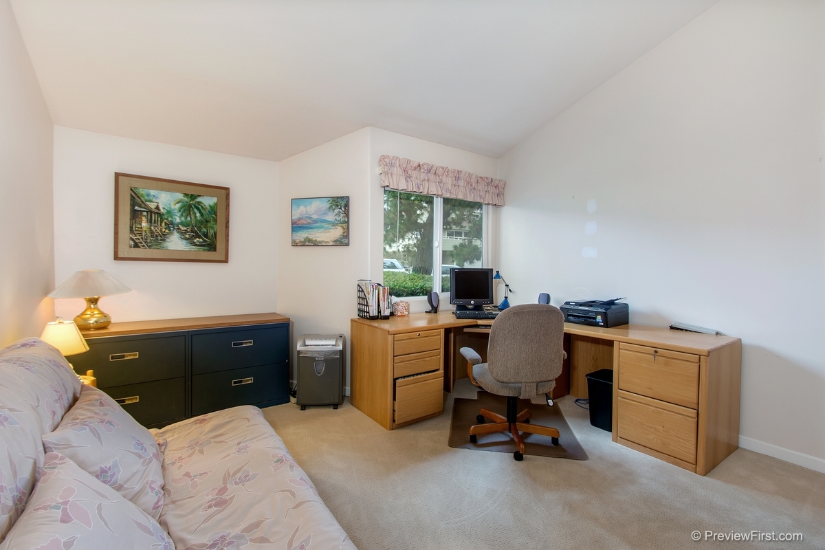 1737 Kennington Road Encinitas, CA 92024 - Photo 17 of 25 Gallery Image 17