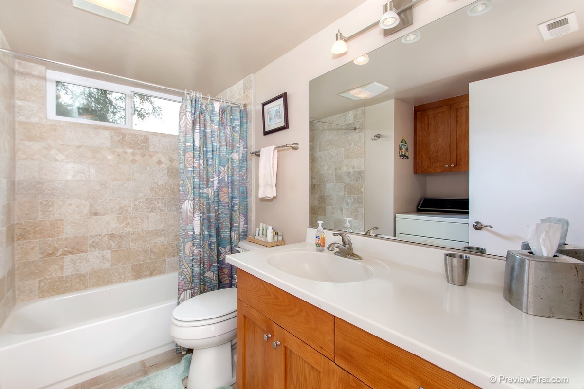 1737 Kennington Road Encinitas, CA 92024 - Photo 18 of 25 Gallery Image 18