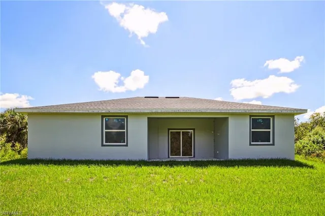 $335,000 | 524 Fairfax Avenue, Lehigh Acres, FL 33974
