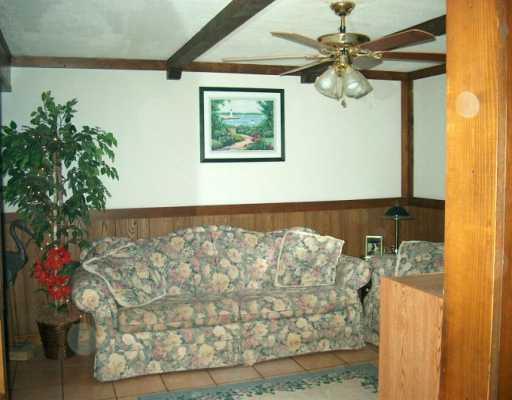 112 South Spring Valley Road Canonsburg, PA 15317 - Photo 3 of 8