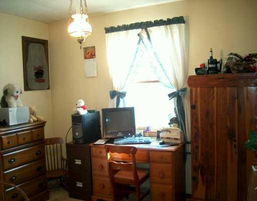 112 South Spring Valley Road Canonsburg, PA 15317 - Photo 6 of 8