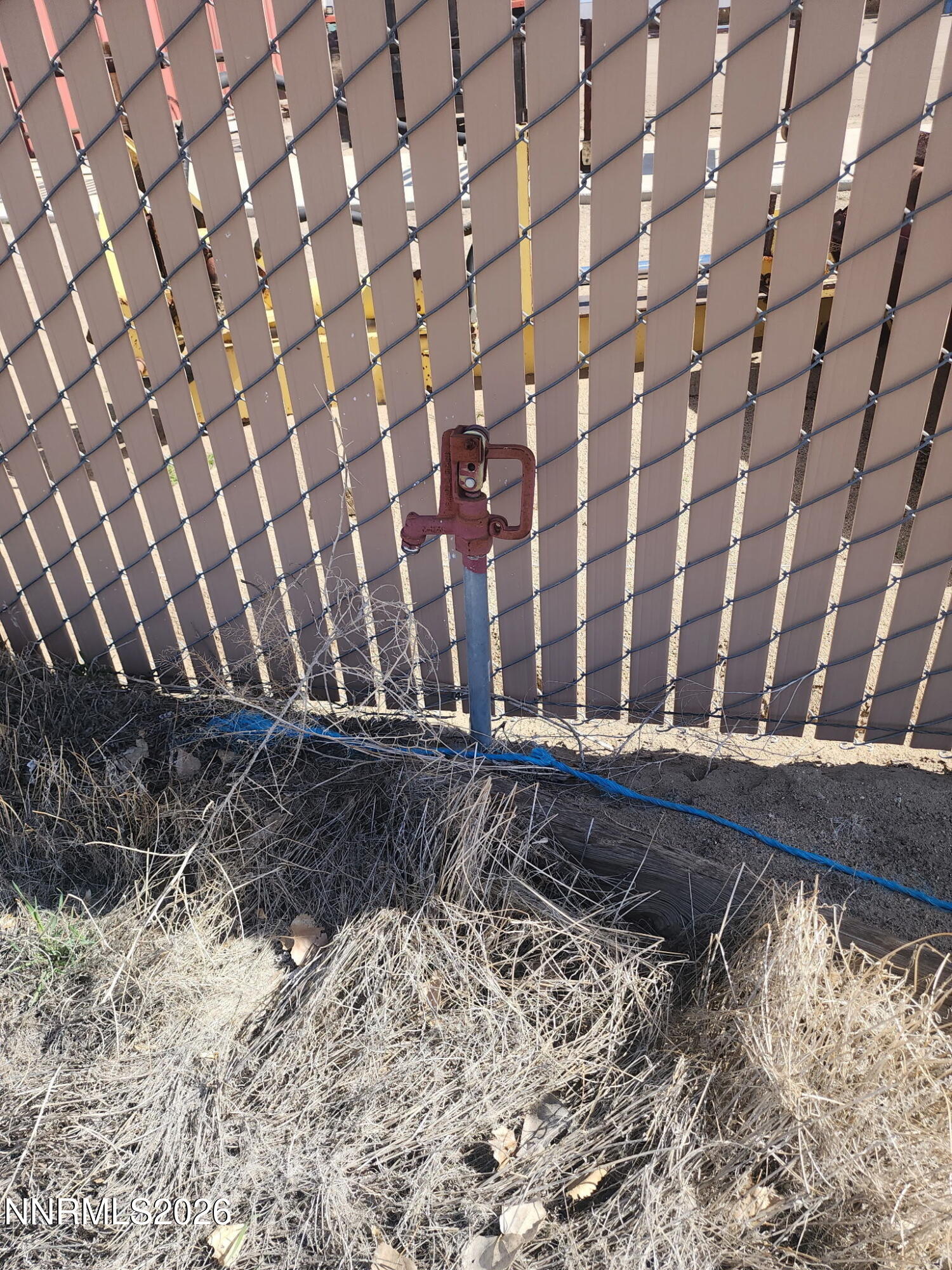 601 Windmill Drive Fallon, NV 89406 - Photo 8 of 18 a view of a backyard
