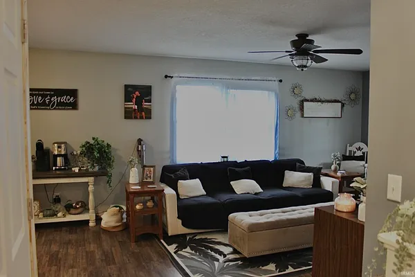 $225,000 | 304 Maplewood Avenue, Bourbon, IN 46504
