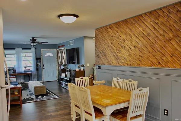 $225,000 | 304 Maplewood Avenue, Bourbon, IN 46504