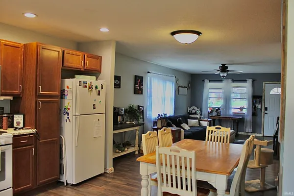 $225,000 | 304 Maplewood Avenue, Bourbon, IN 46504