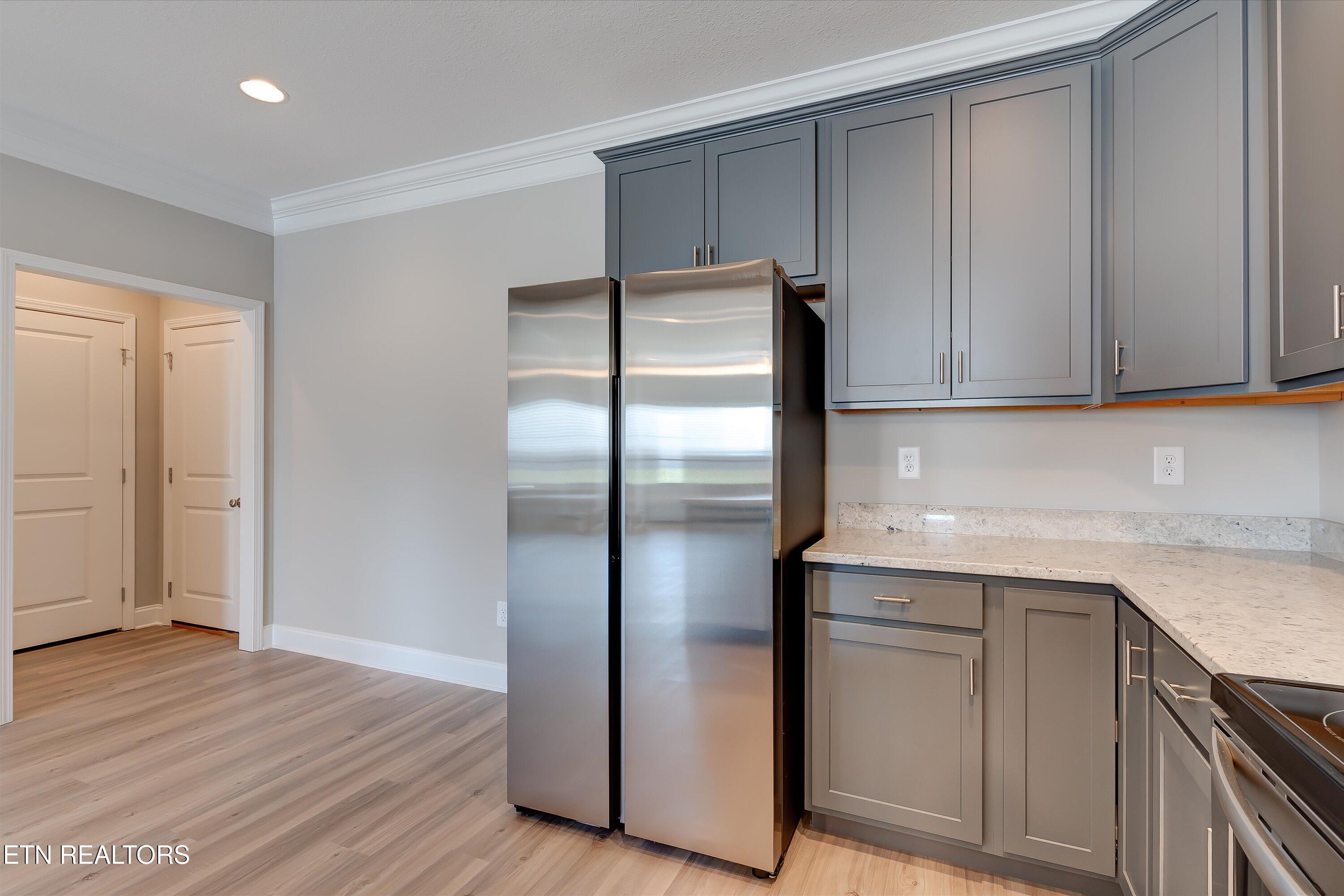 322 Broadberry Avenue Oak Ridge, TN 37830 - Photo 11 of 30 11-322 Broadberry Ave-11