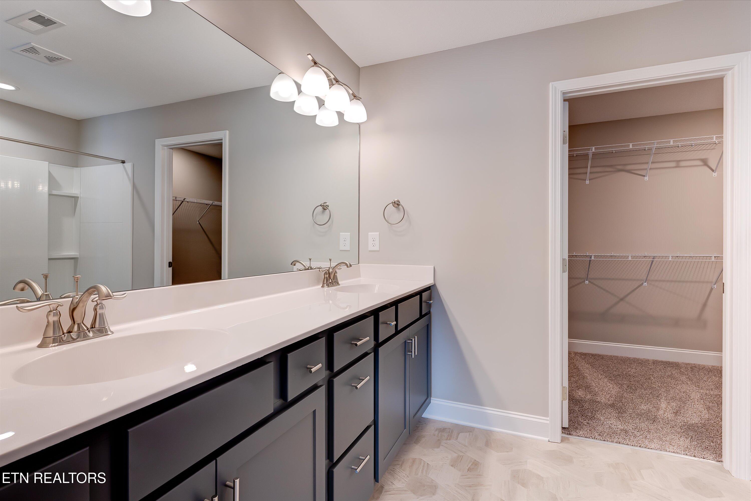 322 Broadberry Avenue Oak Ridge, TN 37830 - Photo 16 of 30 16-322 Broadberry Ave-16