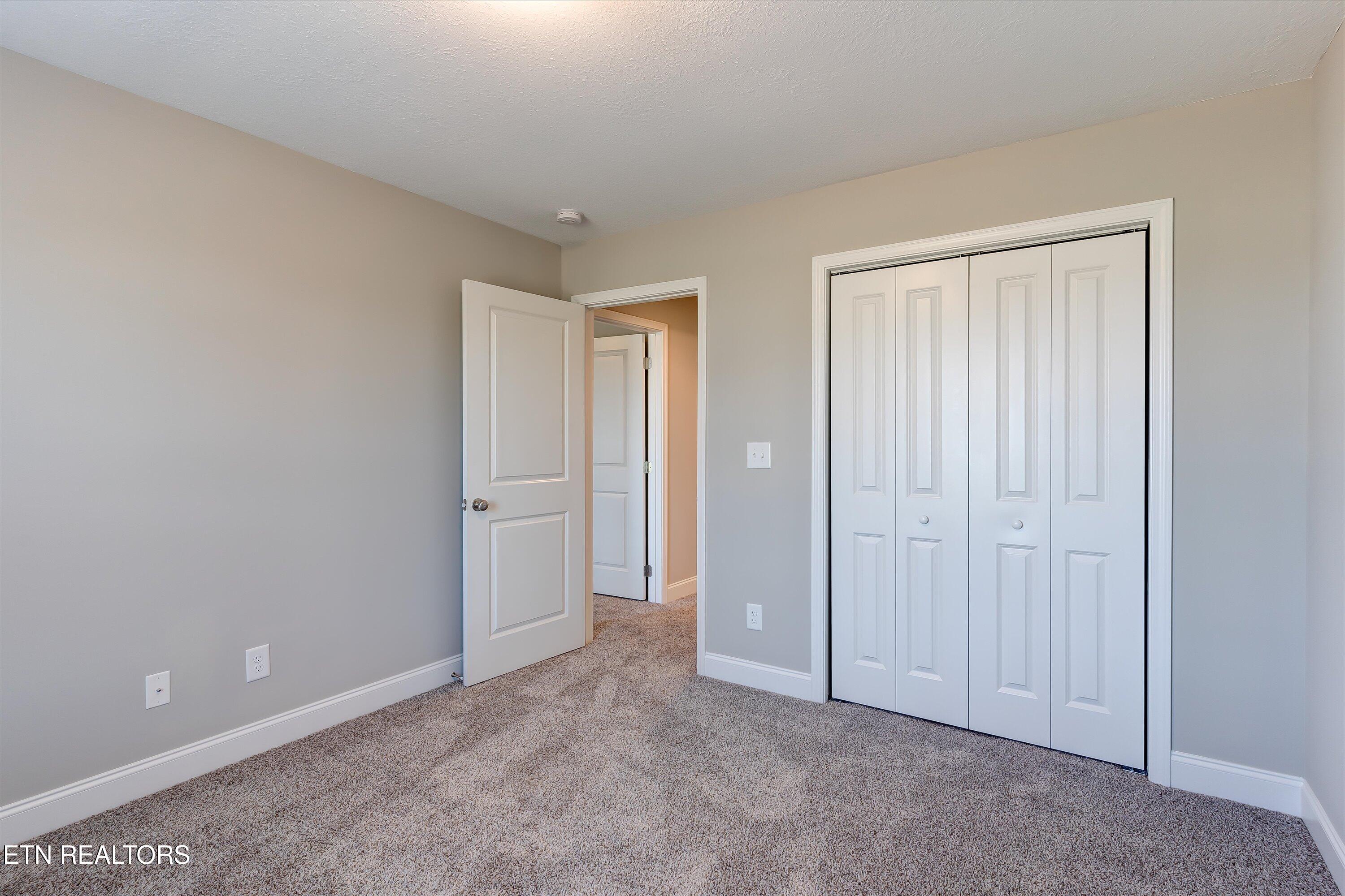 322 Broadberry Avenue Oak Ridge, TN 37830 - Photo 24 of 30 24-322 Broadberry Ave-24