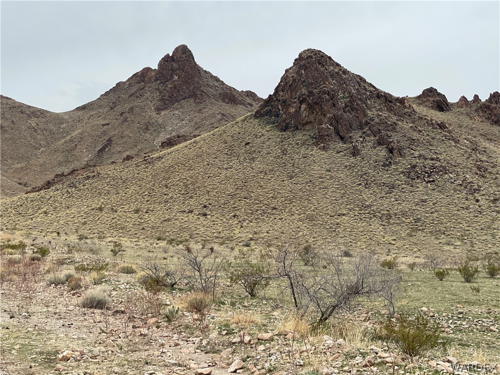 3096 South McCraken Road Golden Valley, AZ 86413 - Photo 8 of 8 a view of mountains and mountain view
