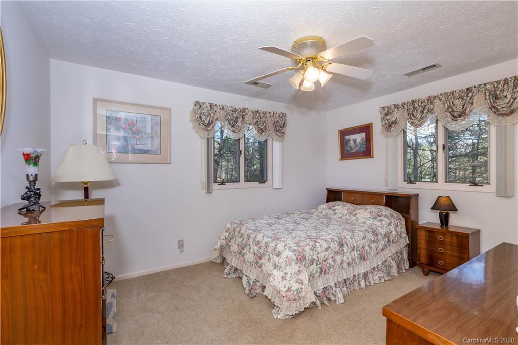13 Brooks Road Brevard, NC 28712 - Photo 18 of 44 Gallery Image 18