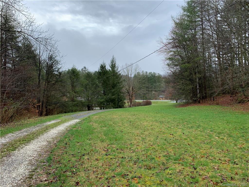 13 Brooks Road Brevard, NC 28712 - Photo 4 of 44 Gallery Image 4