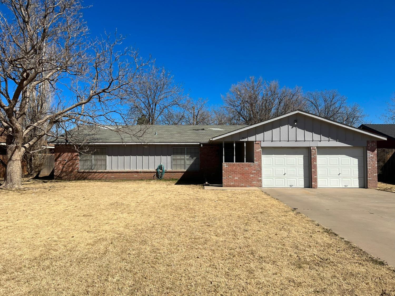 2810 John Drive Amarillo, TX 79110 - Photo 1 of 19 Photo 1