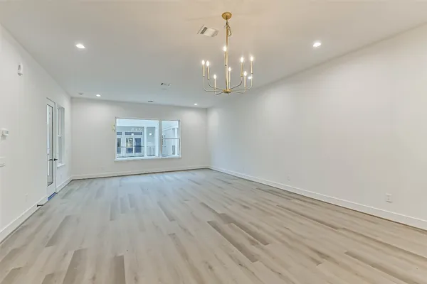 $2,998 | 7709 Earl Rudder Way, Houston, TX 77055