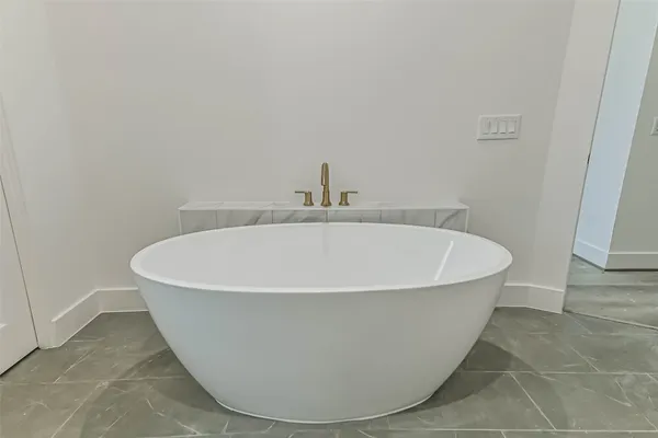 $2,998 | 7709 Earl Rudder Way, Houston, TX 77055