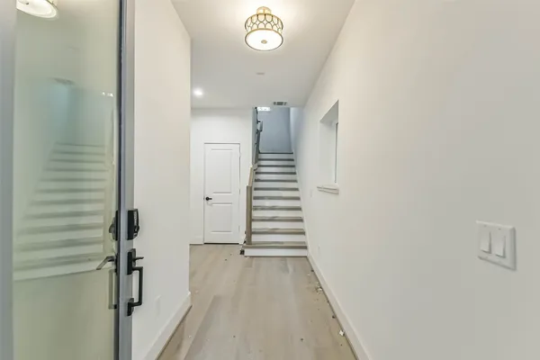 $2,998 | 7709 Earl Rudder Way, Houston, TX 77055