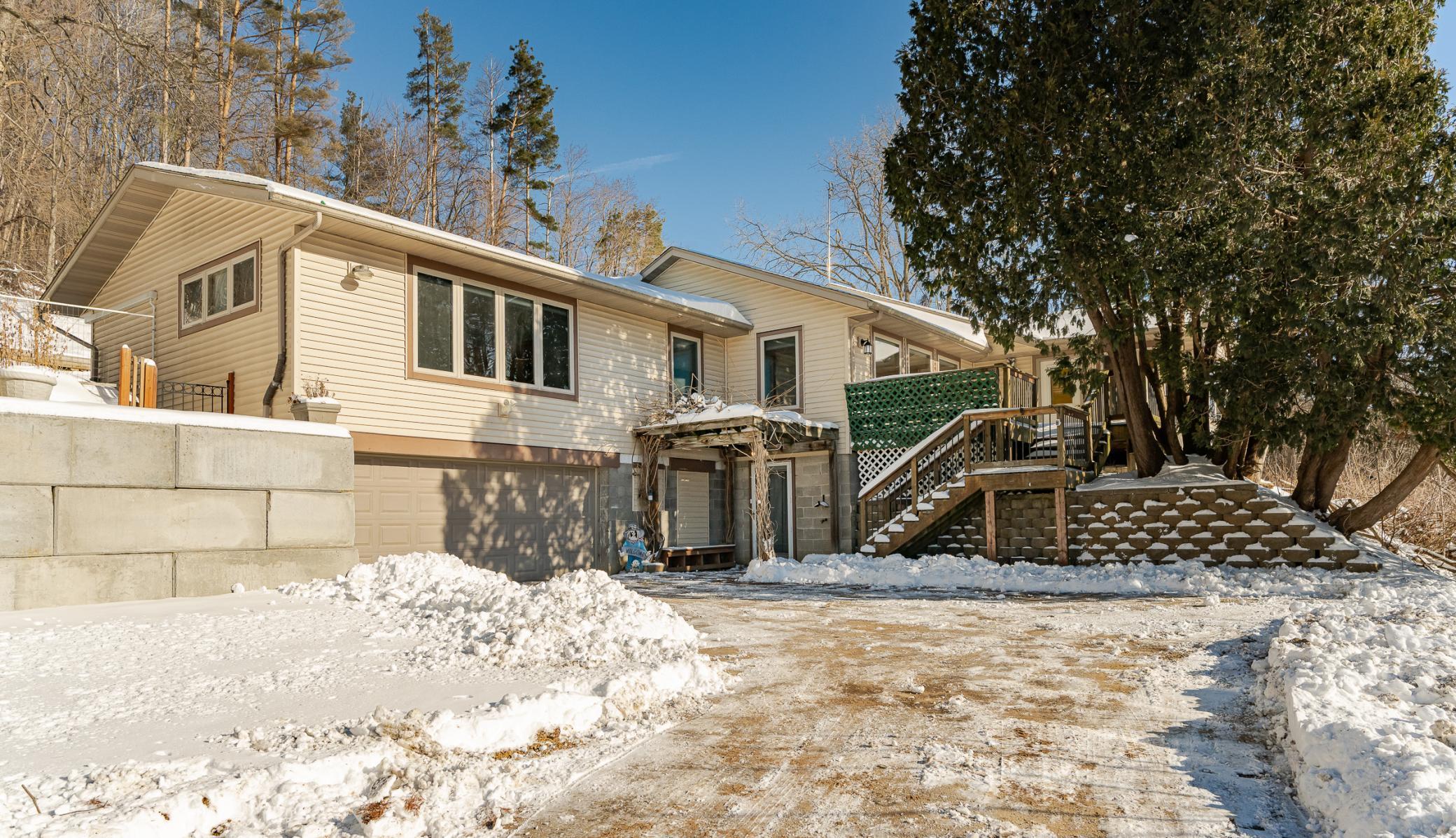 24413 Pickwick Loop Road Winona, MN 55987 - Photo 5 of 50