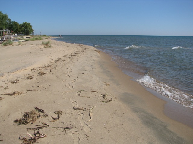 1942 Ausable Point Road East Tawas, MI 48730 - Photo 4 of 37 1806616-3.JPG