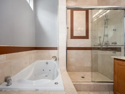 $575,000 | 1719 North Western Avenue, Unit 2, Chicago, IL 60647