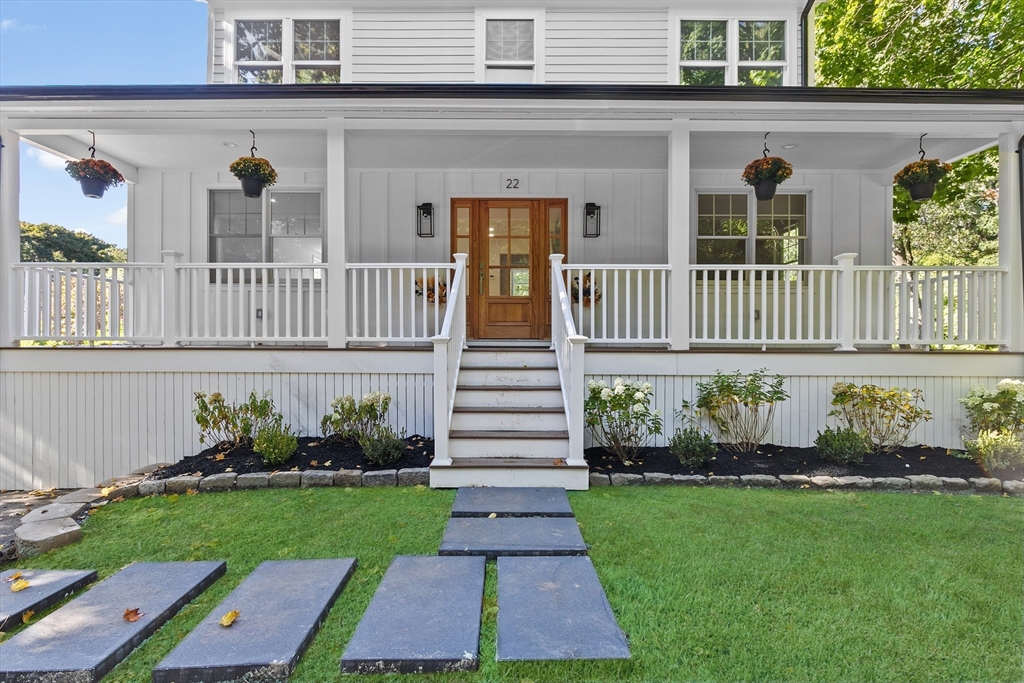 22 Clifford Court Hingham, MA 02043 - Photo 2 of 26 front view of a house with a yard