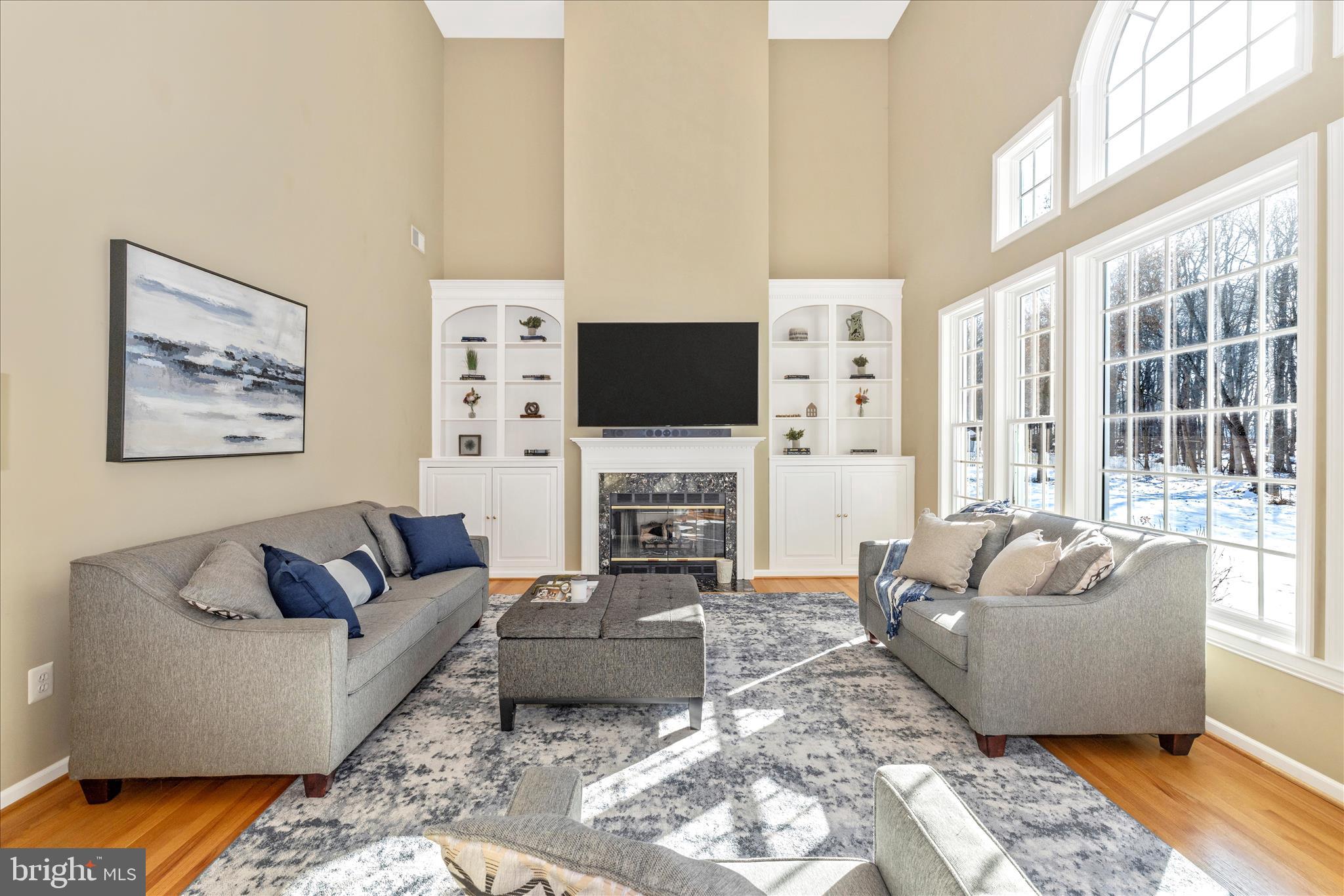 15274 Ridge Hunt Drive Woodbine, MD 21797 - Photo 18 of 50 Living Room