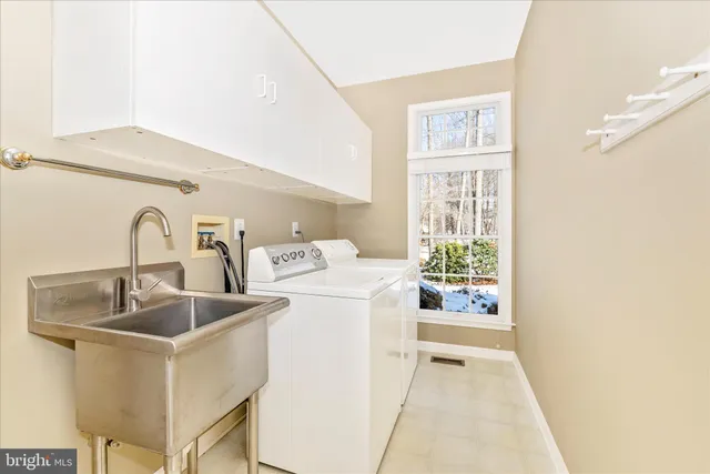 $998,000 | 15274 Ridge Hunt Drive, Woodbine, MD 21797