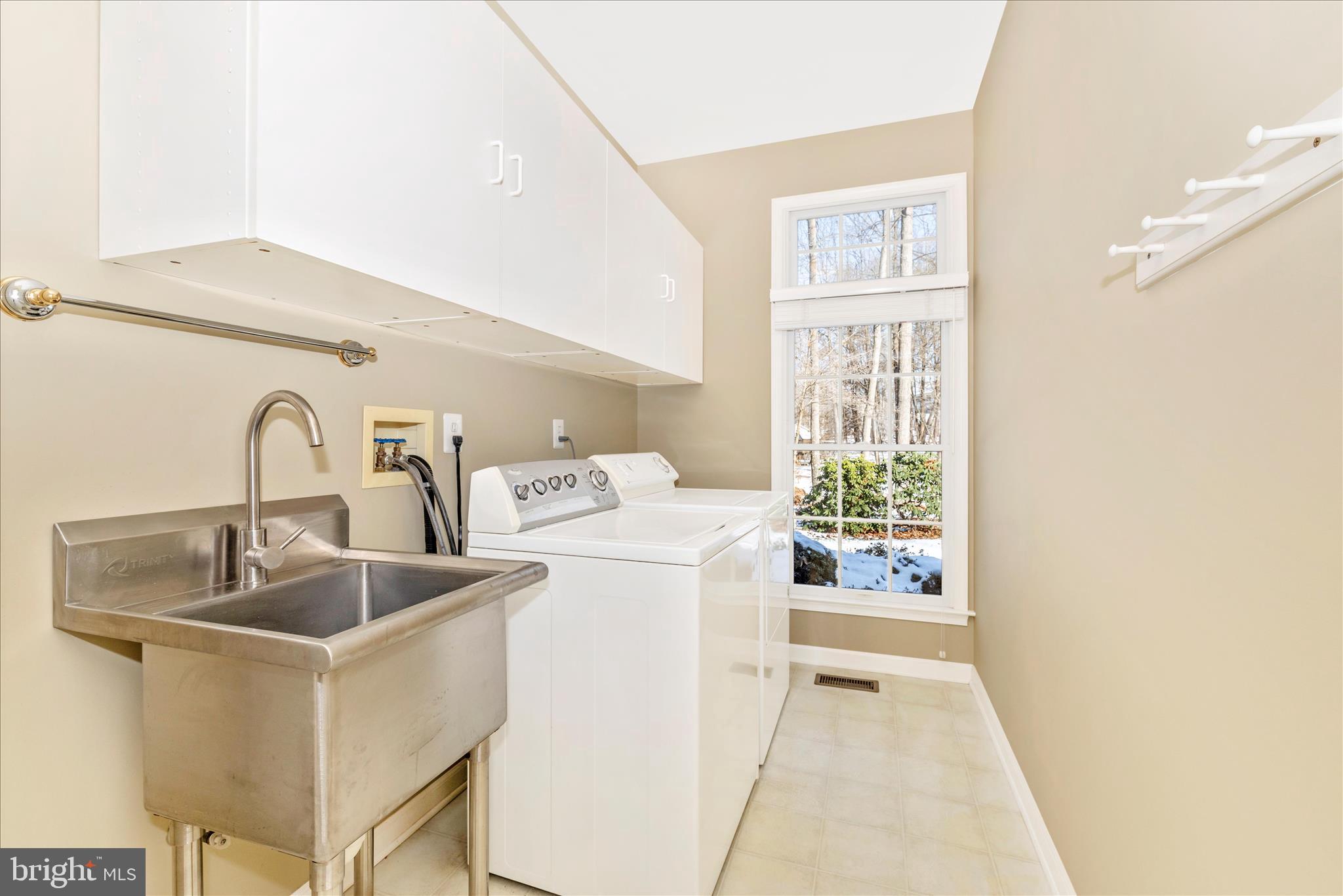 15274 Ridge Hunt Drive Woodbine, MD 21797 - Photo 20 of 50 Laundry Room