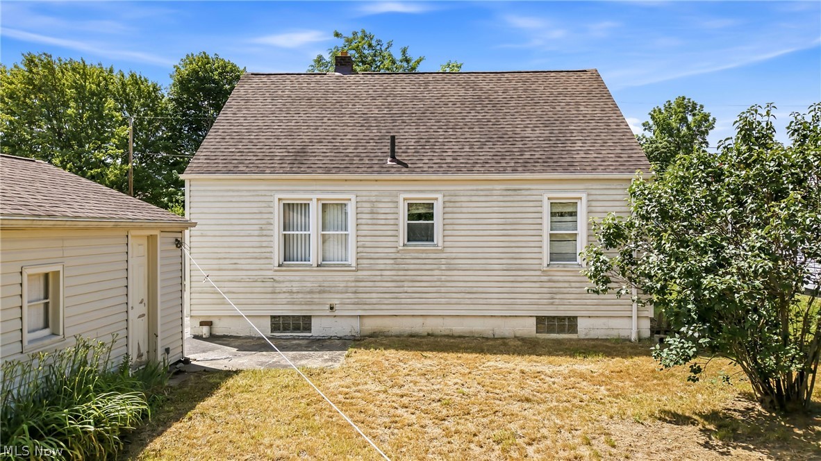 47 Renee Drive Struthers, OH 44471 - Photo 6 of 32