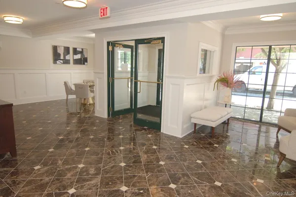 $4,295 | 101 Sheldrake Place, Unit 1014, Mamaroneck, NY 10543