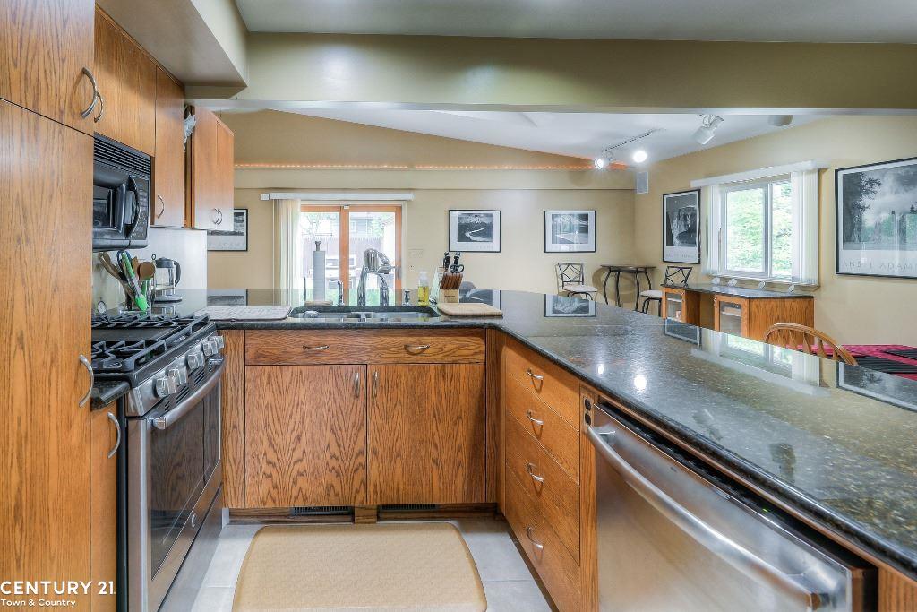 8405 Smethwick Road Sterling Heights, MI 48312 - Photo 14 of 28 Gallery Image 14