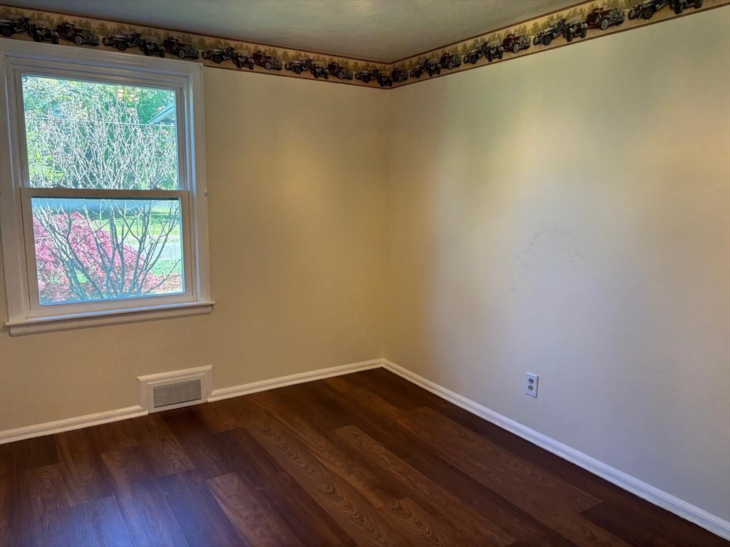 65 Brookside Circle Springfield, MA 01129 - Photo 20 of 25 Gallery Image 20