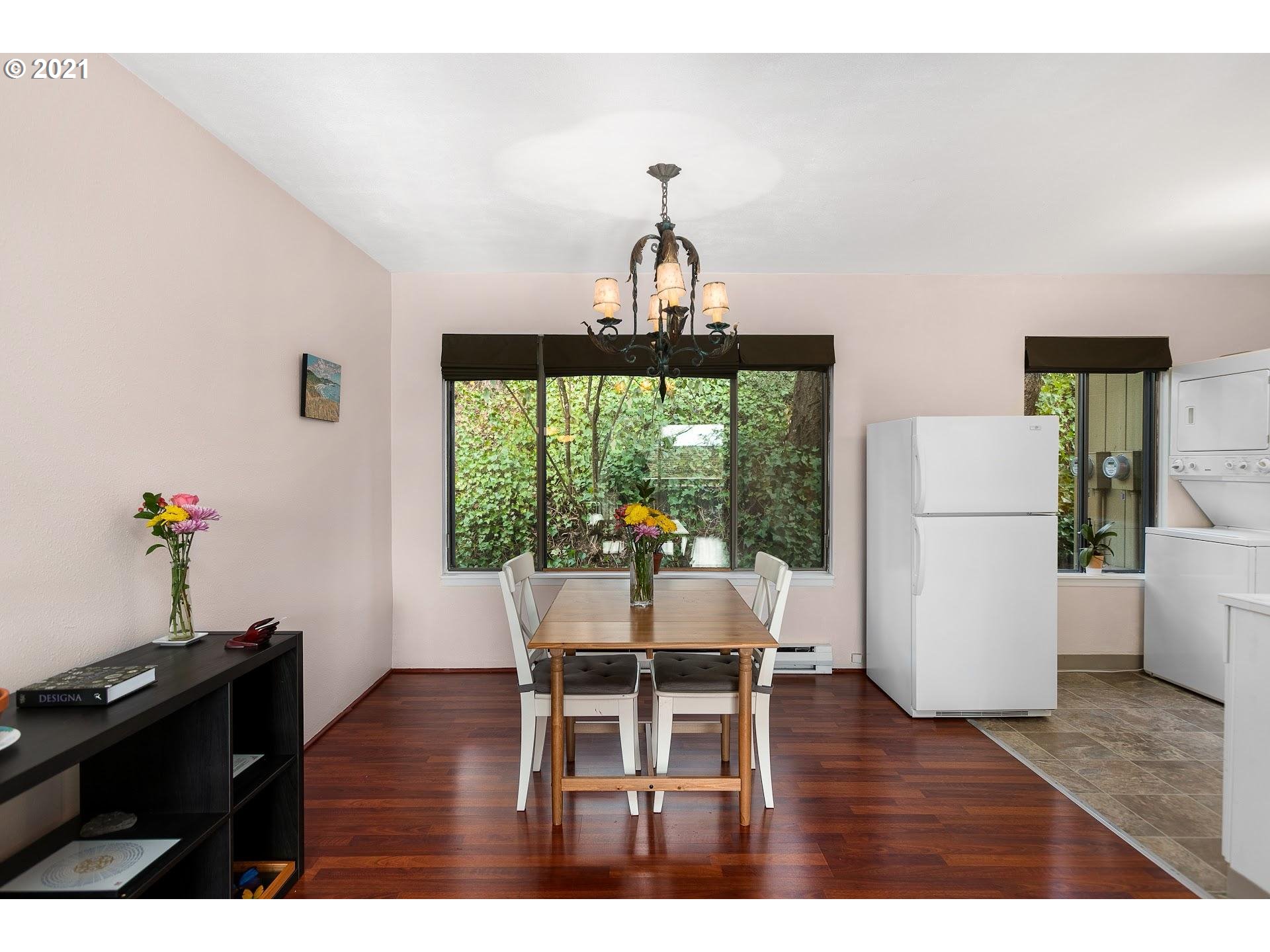 7530 Southwest Barnes Road, Unit C Portland, OR 97225 - Photo 11 of 25 Gallery Image 11