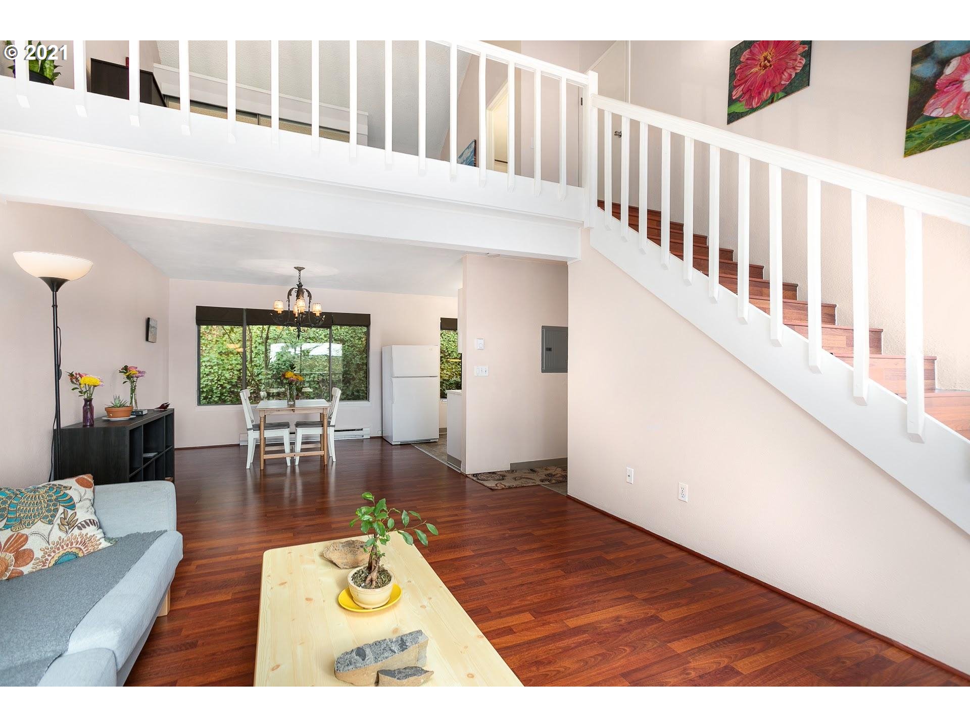 7530 Southwest Barnes Road, Unit C Portland, OR 97225 - Photo 4 of 25 Gallery Image 4
