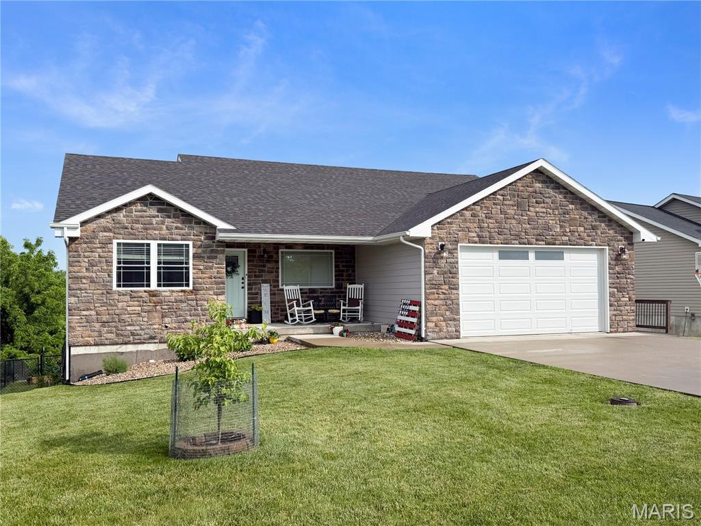 5687 Clear Creek Road Hannibal, MO 63401 - Photo 2 of 49