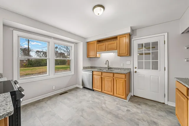 $1,395 | 2215 Green Acres Drive, Clarksville, TN 37042