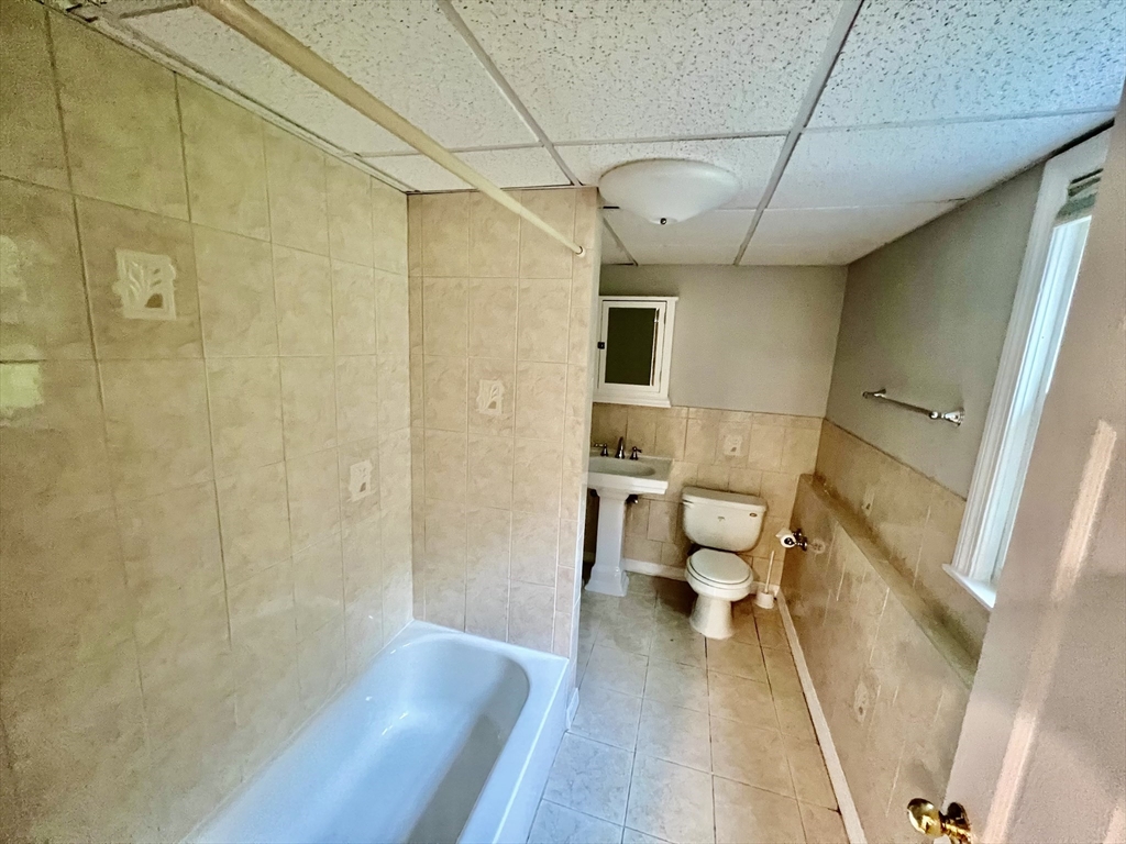 9 Brooks Road, Unit 9 Sudbury, MA 01776 - Photo 17 of 28