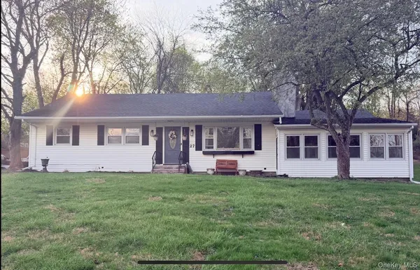 $649,950 | 27 High Hill Avenue, Warwick, NY 10990