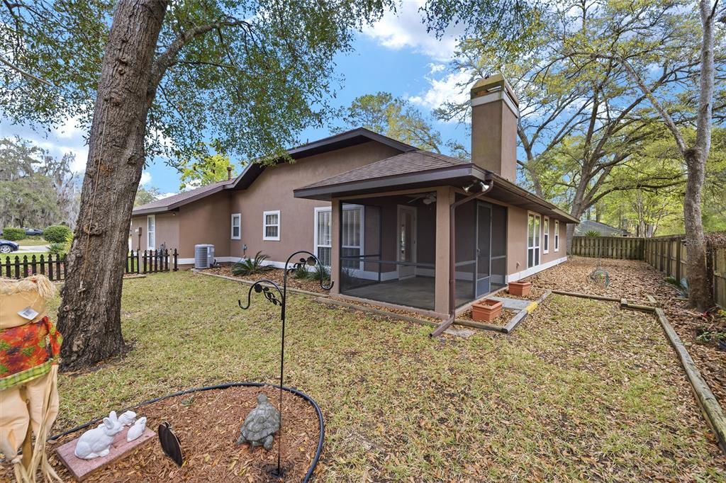 1128 Southwest 82 Terrace Gainesville, FL 32607 - Photo 31 of 37