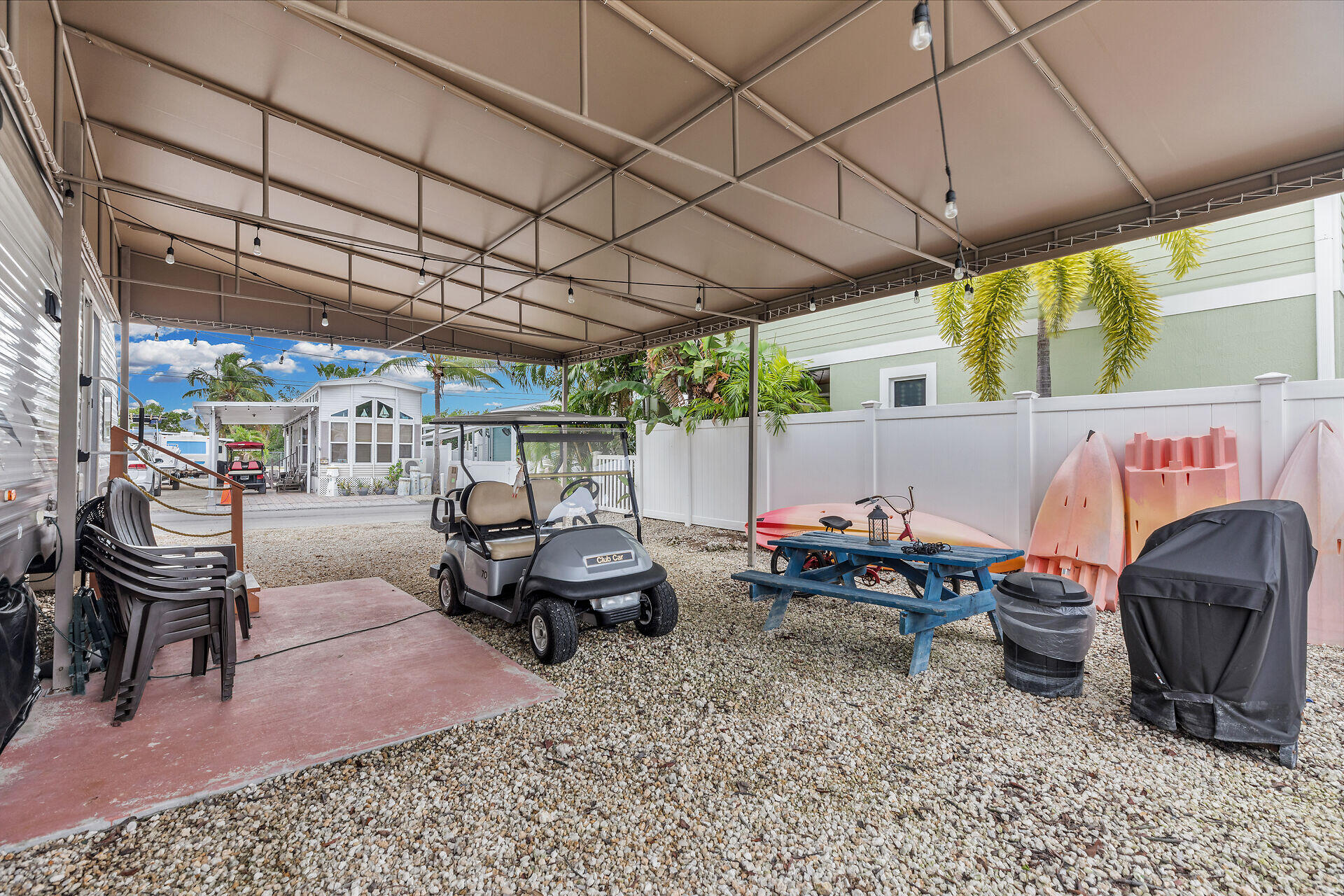 325 Calusa Street, Unit 70 Key Largo, FL 33037 - Photo 6 of 32 a outdoor living space with furniture