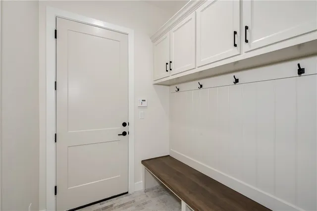 a view of utility room