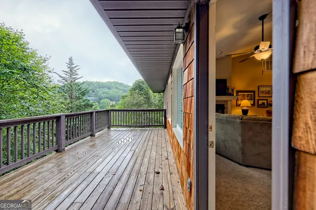 $1,075,500 | 160 Ridgepole Drive, Sky Valley, GA 30537