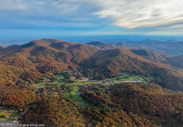 $1,075,500 | 160 Ridgepole Drive, Sky Valley, GA 30537