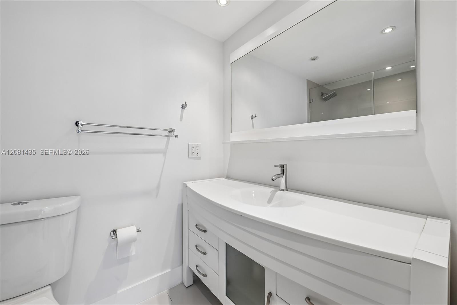 200 Southeast 15th Road, Unit 9I Miami, FL 33129 - Photo 29 of 57 Gallery Image 29