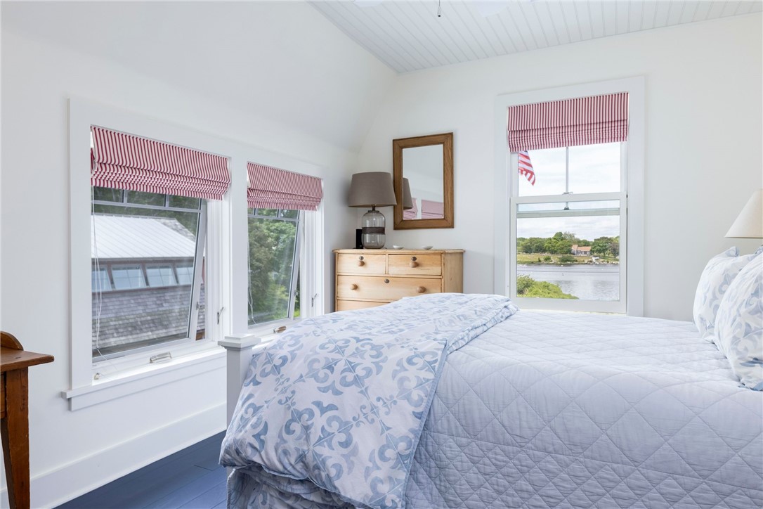 30 Avondale Road Westerly, RI 02891 - Photo 22 of 50