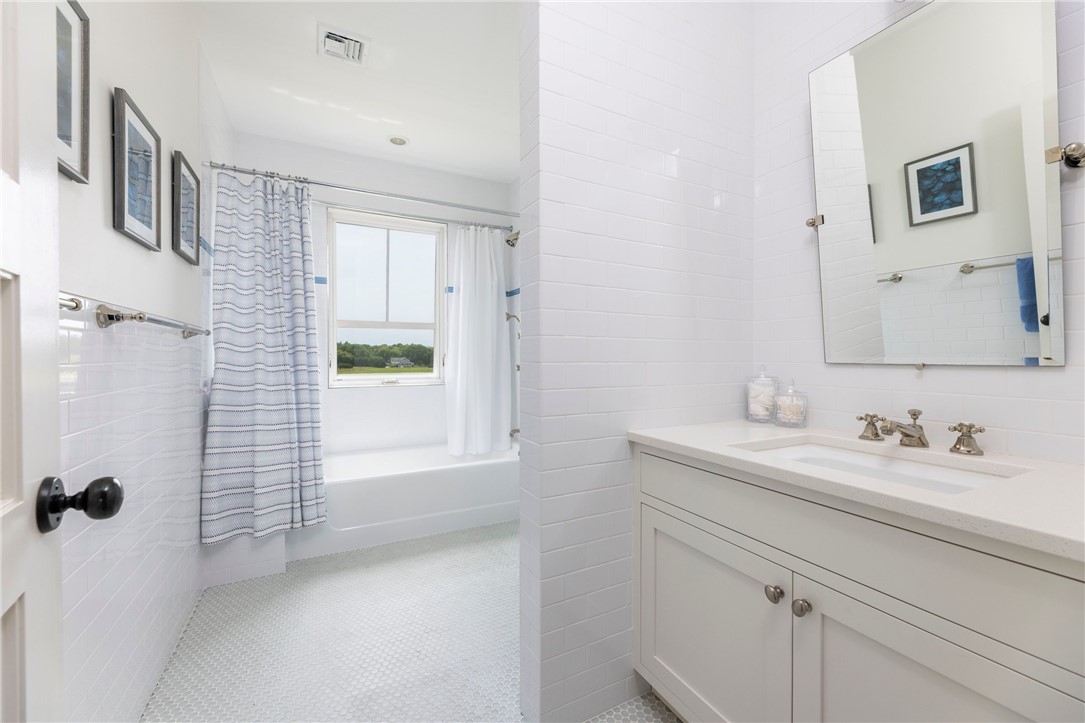 30 Avondale Road Westerly, RI 02891 - Photo 24 of 50