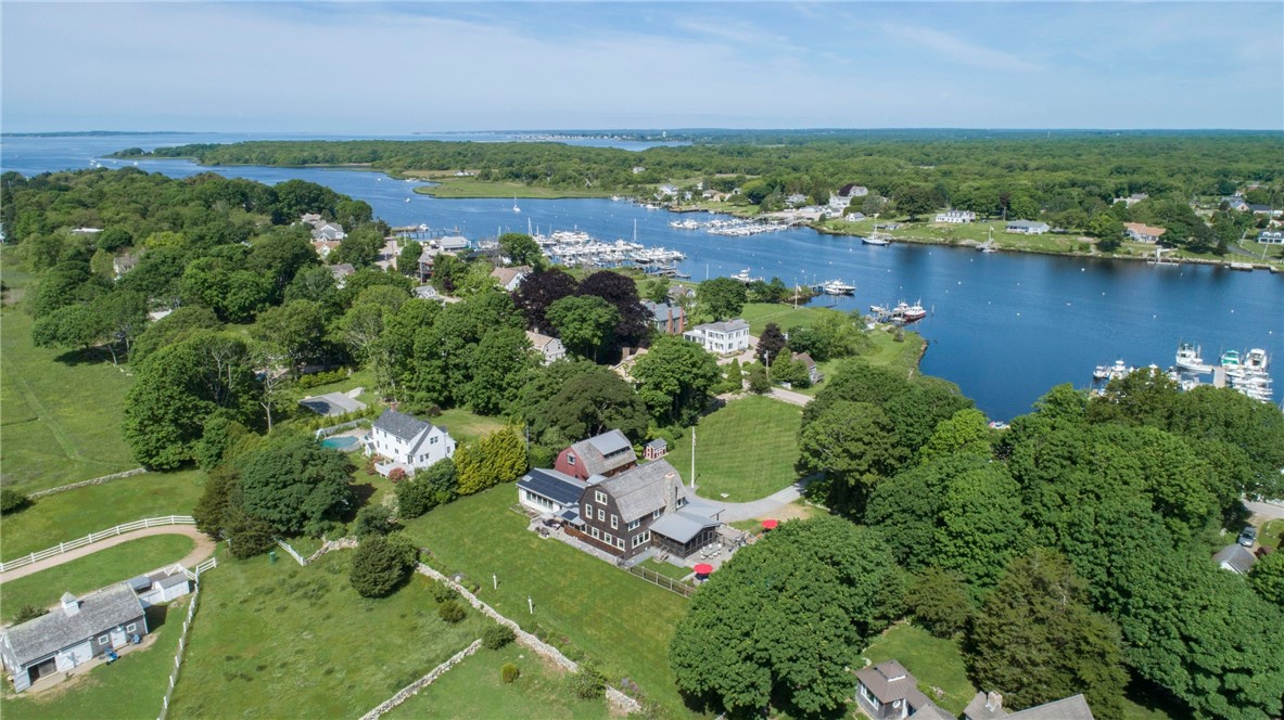 30 Avondale Road Westerly, RI 02891 - Photo 3 of 50