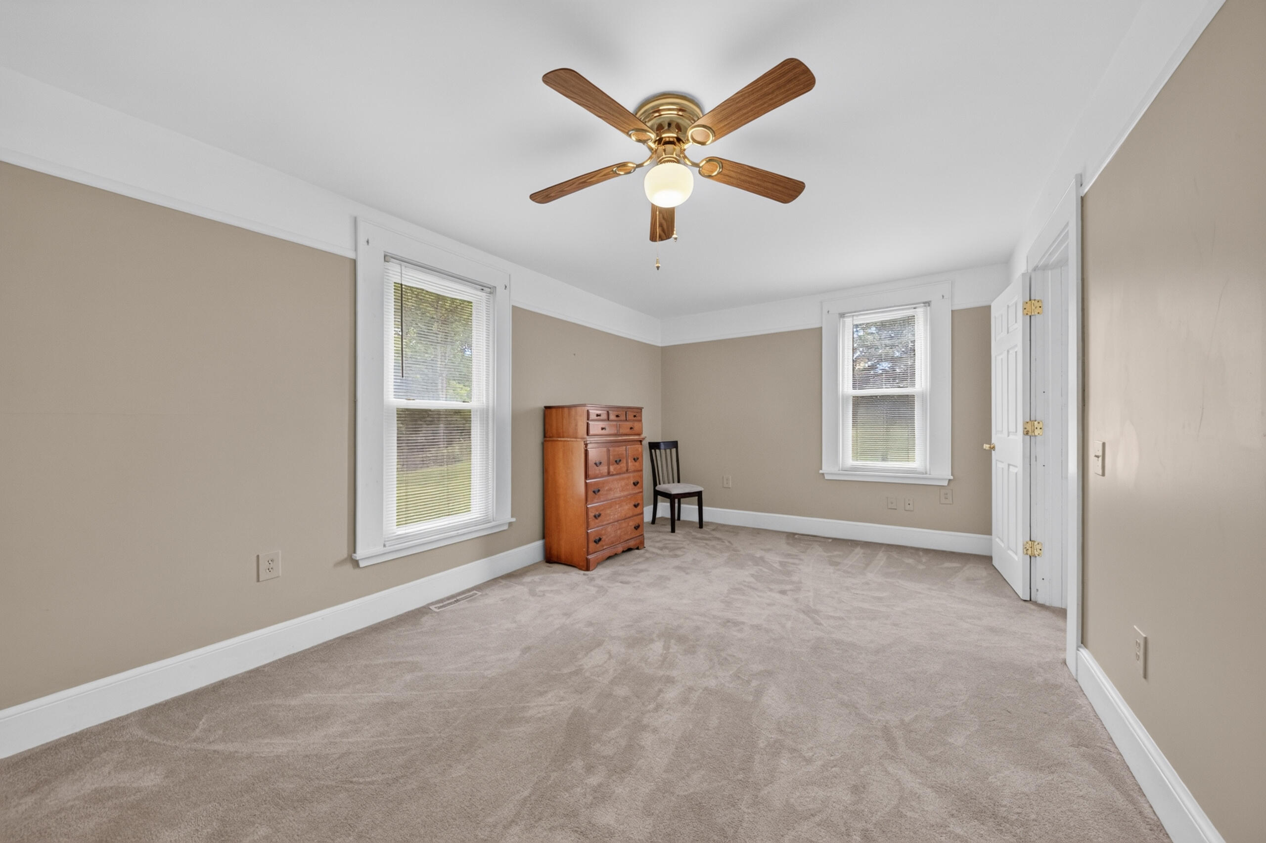 15610 Arnold Road Gregory, MI 48137 - Photo 43 of 90 Main bedroom 2