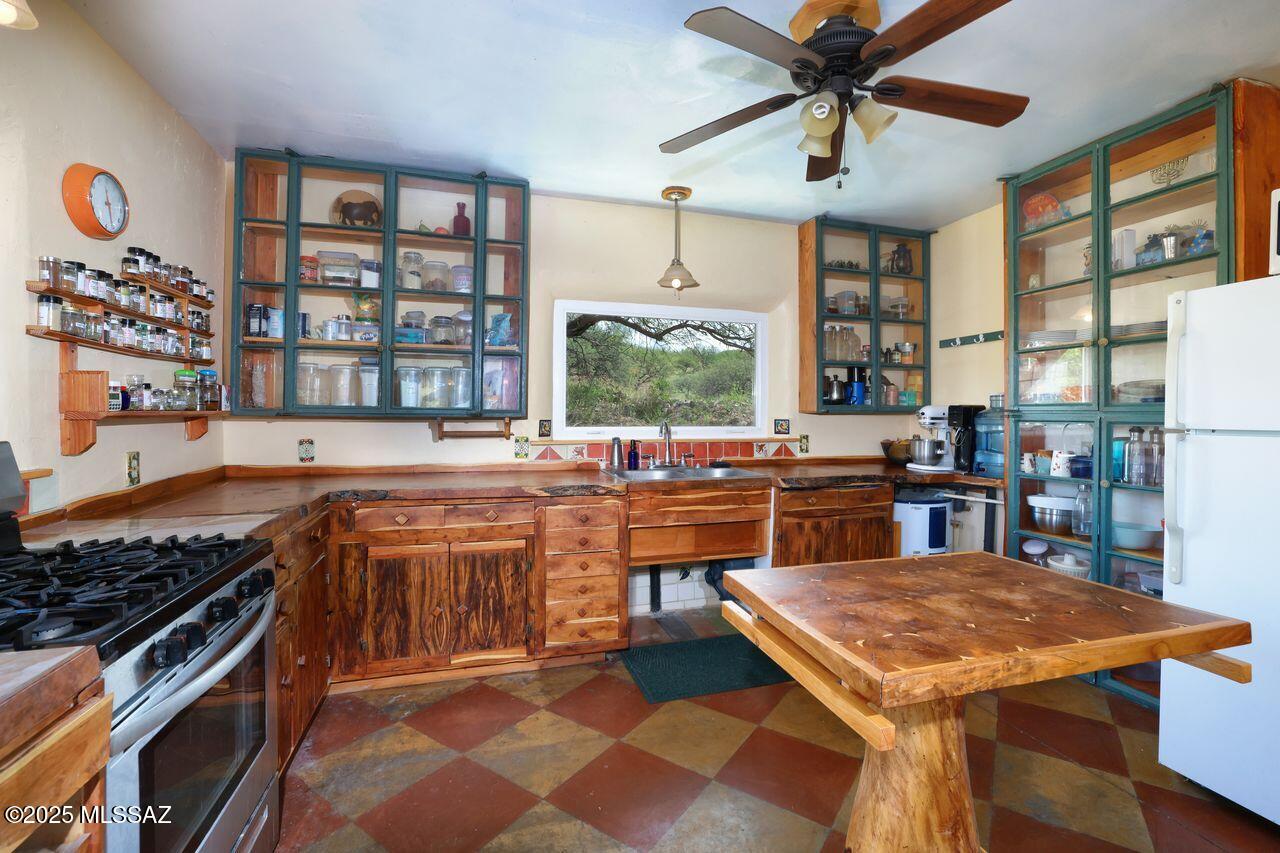 157 Montezuma Well Road Nogales, AZ 85621 - Photo 7 of 45 Gallery Image 7