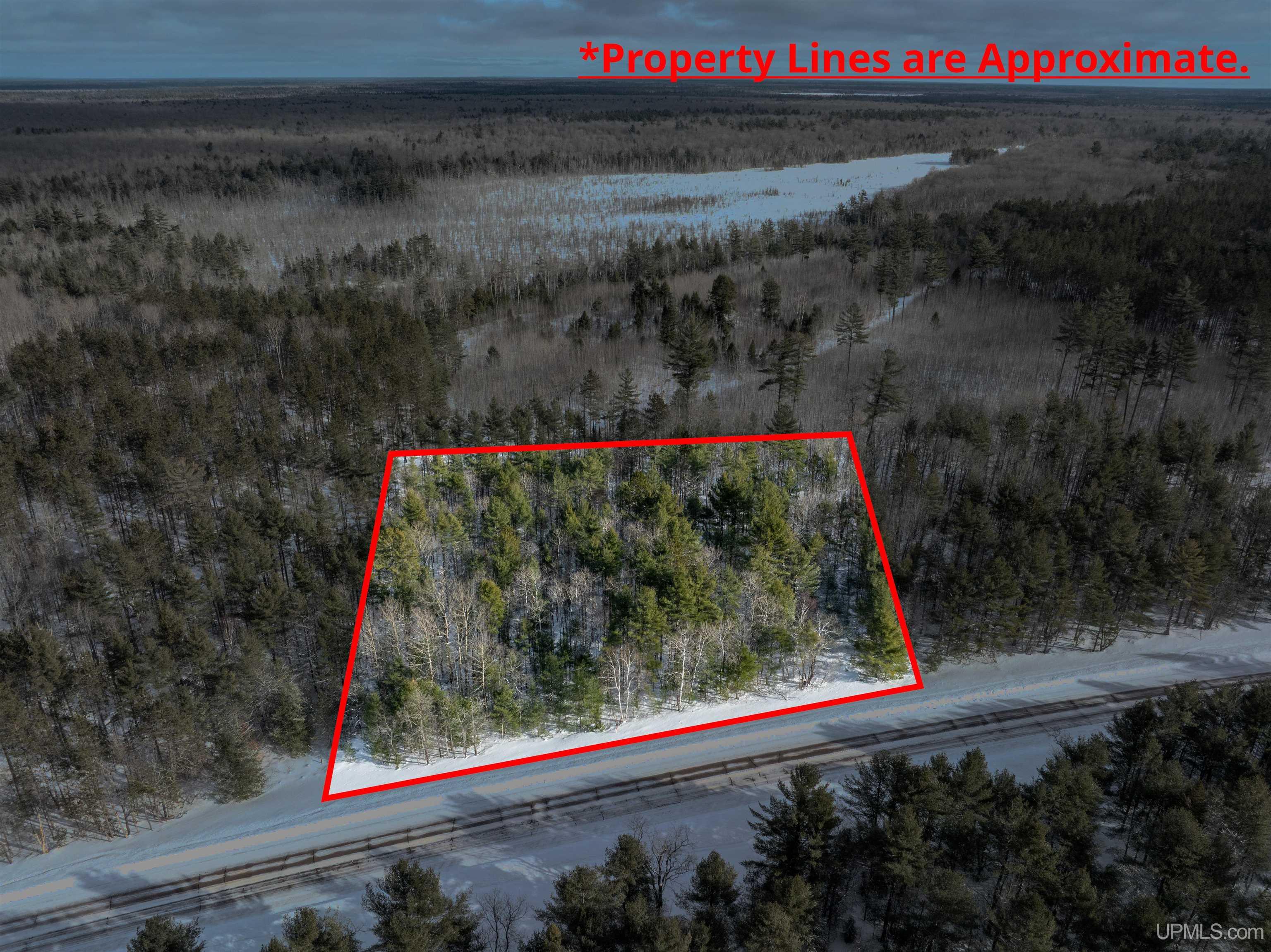 8670 M-94 Road Manistique, MI 49854 - Photo 1 of 10