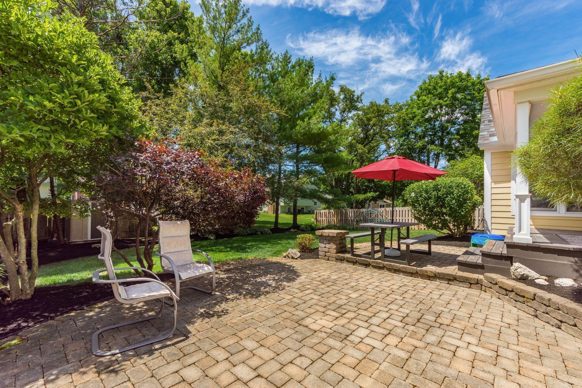 5345 Roscommon Road Dublin, OH 43017 - Photo 39 of 47 Patio