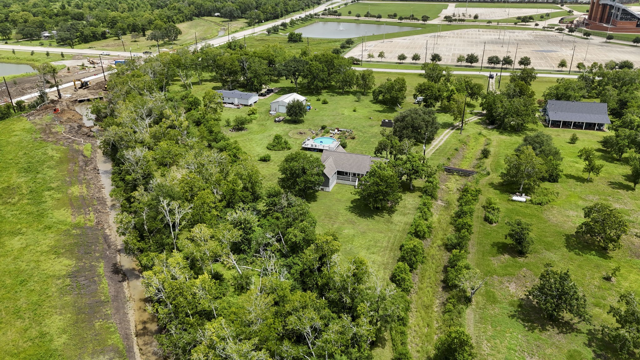 4322 County Road 64 Rosharon, TX 77583 - Photo 8 of 46